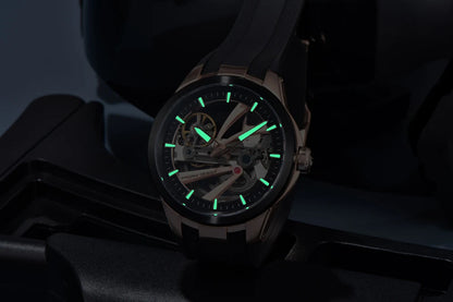 Pánske hodinky PAGANI DESIGN – Luxusný mechanický model s automatickým náťahom, typu „skelet“ (s otvoreným srdcom), vybavený tourbillonom, so zafírovým sklom s antireflexnou úpravou, vodotesné a luminiscenčné.