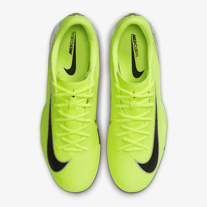 Scarpe da calcio da allenamento per uomo Nike originali, collezione autunnale, per campi al coperto, modello FQ8434-700