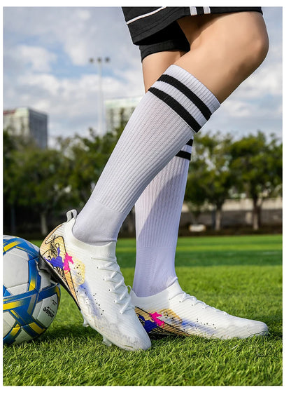 Nouvelles chaussures de football pour hommes, chaussures d'entraînement, chaussures de soccer, crampons longs FG, chaussures d'extérieur antidérapantes, chaussures de match ultralégères, livraison directe