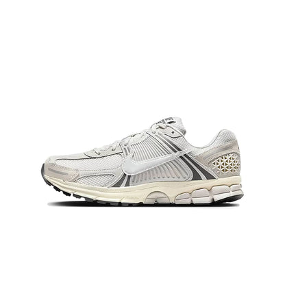 Nike Zoom Vomero 5 sneakers basse casual, comode e traspiranti, per commuting e running, stile unisex FB9149-003