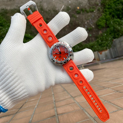 SD1967 Milled Clasp Bracelet Steel Bezel 43mm Steeldive Sapphire Glass 20ATM Water Resistant NH35 Automatic Man Dive Watch