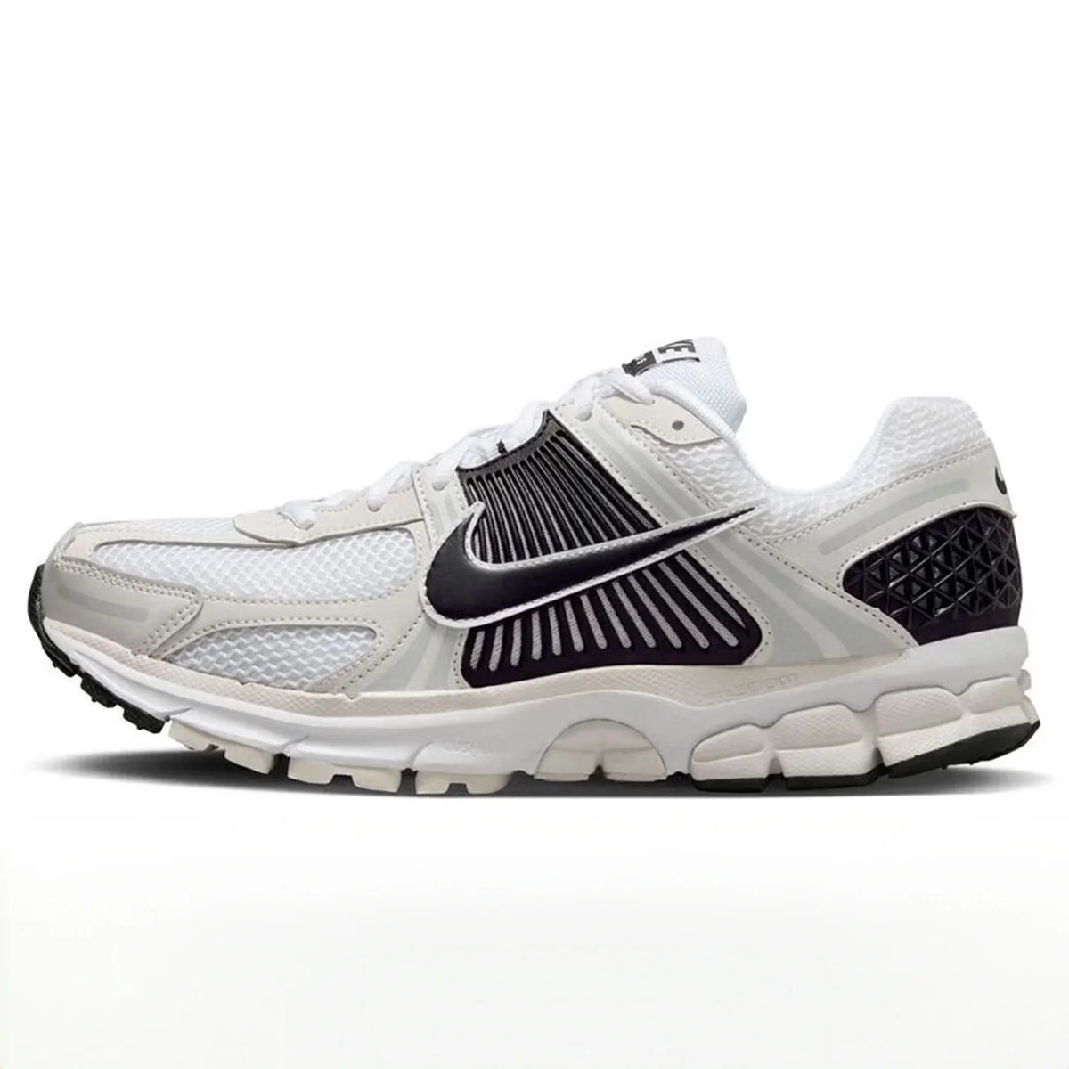 Nike Zoom Vomero 5 Yankees маратонки за бягане, унисекс – лека, отзивчива амортизация за тренировки за мъже и жени FJ4151-003