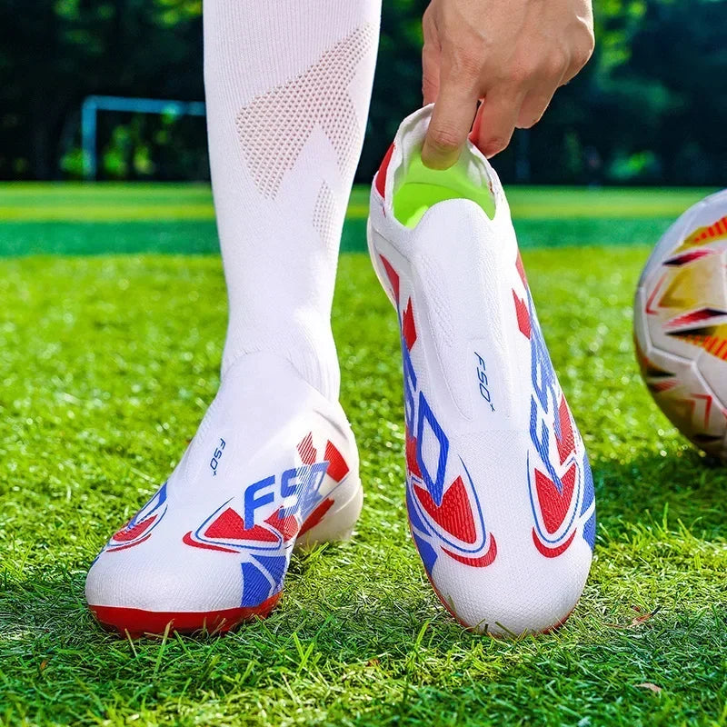Nouvelles chaussures de football pour hommes, mi-hautes, légères, très vendues, pour l'entraînement sur herbe, antidérapantes, crampons de haute qualité pour l'extérieur.