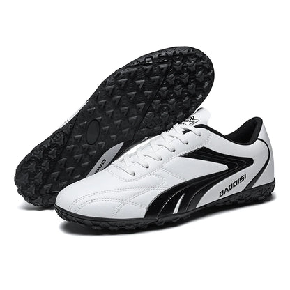 Men Soccer Shoes Breathable Football Boots Futsal Ultralight Professional Training Sneakers Unisex Grass Cleats Match Sport