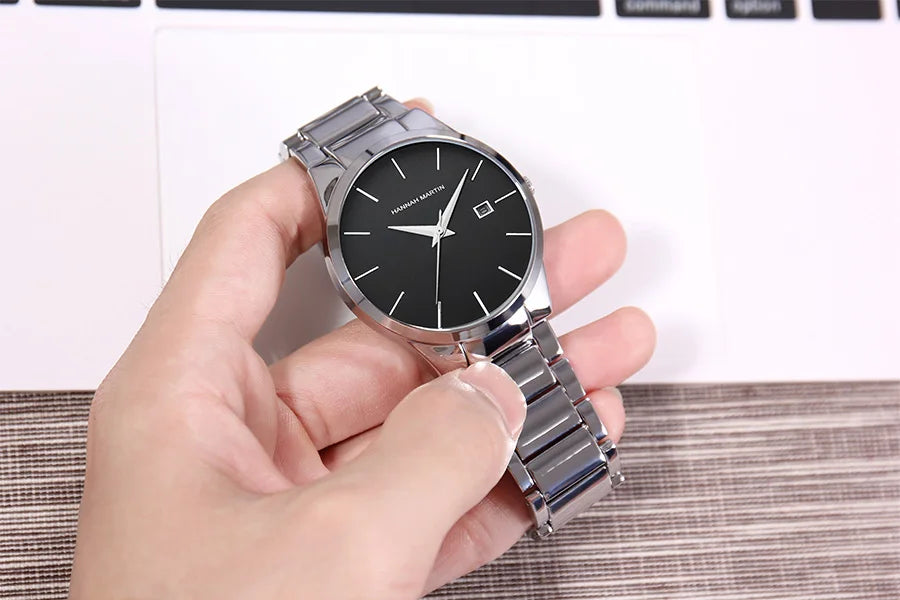 Relógio de homem Hannah Martin, caixa em aço inoxidável, movimento de quartzo, mostrador de 41 mm, estilo profissional, com indicação do calendário (imitação)