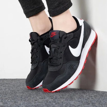 Scarpe da donna Nike Valiant, nuove sneaker casual di tendenza, comode e versatili, stile rétro waffle, Cn8558-016