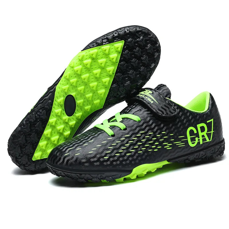 Nouvelles chaussures de football pour enfants, chaussures de sport d'extérieur, chaussures de football pour garçons et filles, chaussures de football à boucles, chaussures de futsal, pointures 28-39