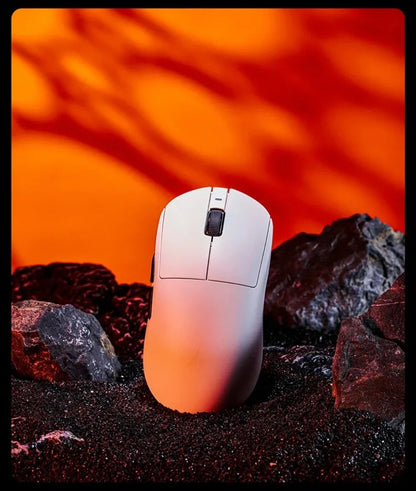 Mouse gaming wireless Bluetooth ATK Dragonfly A9, design ergonomico, risposta rapida, PAW3950 Ultra, 800mAh, leggero, 8KHz, eSport