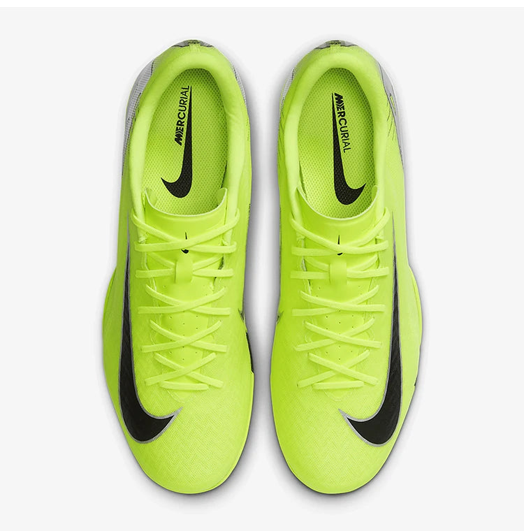 Scarpe da calcio da allenamento per uomo Nike originali, collezione autunnale, per campi al coperto, modello FQ8434-700