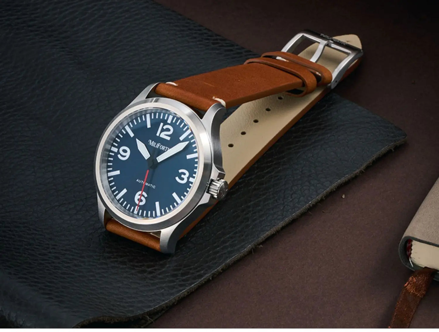 Milifortic Military Watch 39mm NH38 Automatic Mechanical Movement Retro Sapphire Crystal BGW9 Lume Leather Strap 10Bar Watch Men