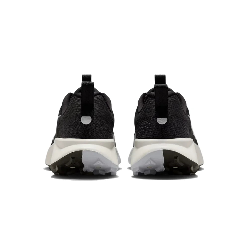 „Nike Wildhorse 10“: minimalistiniai, stilingi, patogūs, patvarūs, žemi, kvėpuojantys bėgimo bateliai vyrams – juodi FV2338-001