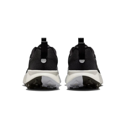 „Nike Wildhorse 10“: minimalistiniai, stilingi, patogūs, patvarūs, žemi, kvėpuojantys bėgimo bateliai vyrams – juodi FV2338-001
