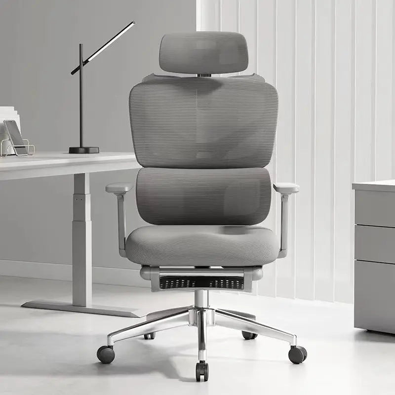 Sedia da ufficio ergonomica regolabile in mesh, sedia da scrivania per computer con schienale alto traspirante, supporto lombare 6D e poggiapiedi retrattile