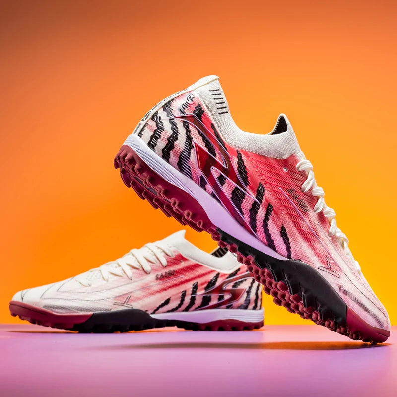 Chaussures de football unisexe TF Turf, semelle en caoutchouc résistante à l'usure, tige en PU confortable, chaussures légères pour les matchs sur gazon en extérieur.