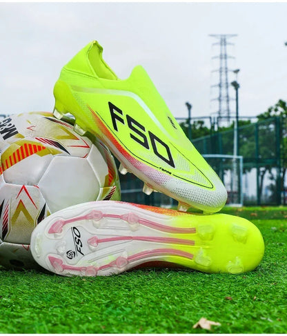 New Men Soccer Shoes Hot-selling Grass Cleats High-quality Match Outdoor Football Boots Non-Slip Boys Sneakers High-top Light