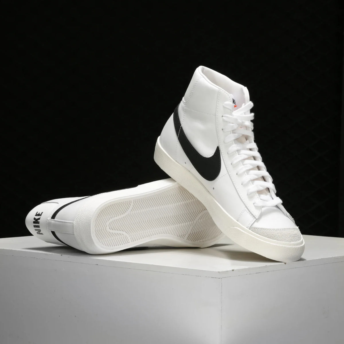 Nike Official Authentic BLAZER MID '77 muške i ženske ležerne udobne tenisice BQ6806-100