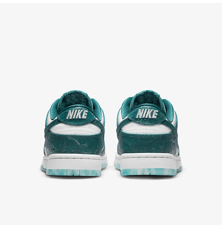 Nike Official Authentic Dunk Low para mujer, zapatillas deportivas retro ligeras con amortiguación DV3029-100