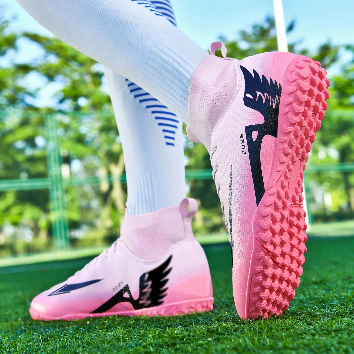 Professional Football Boots Man Soccer Shoes Adult's Society Football Cleat Ultralight Training Soccer Outdoor Sports Sneakers