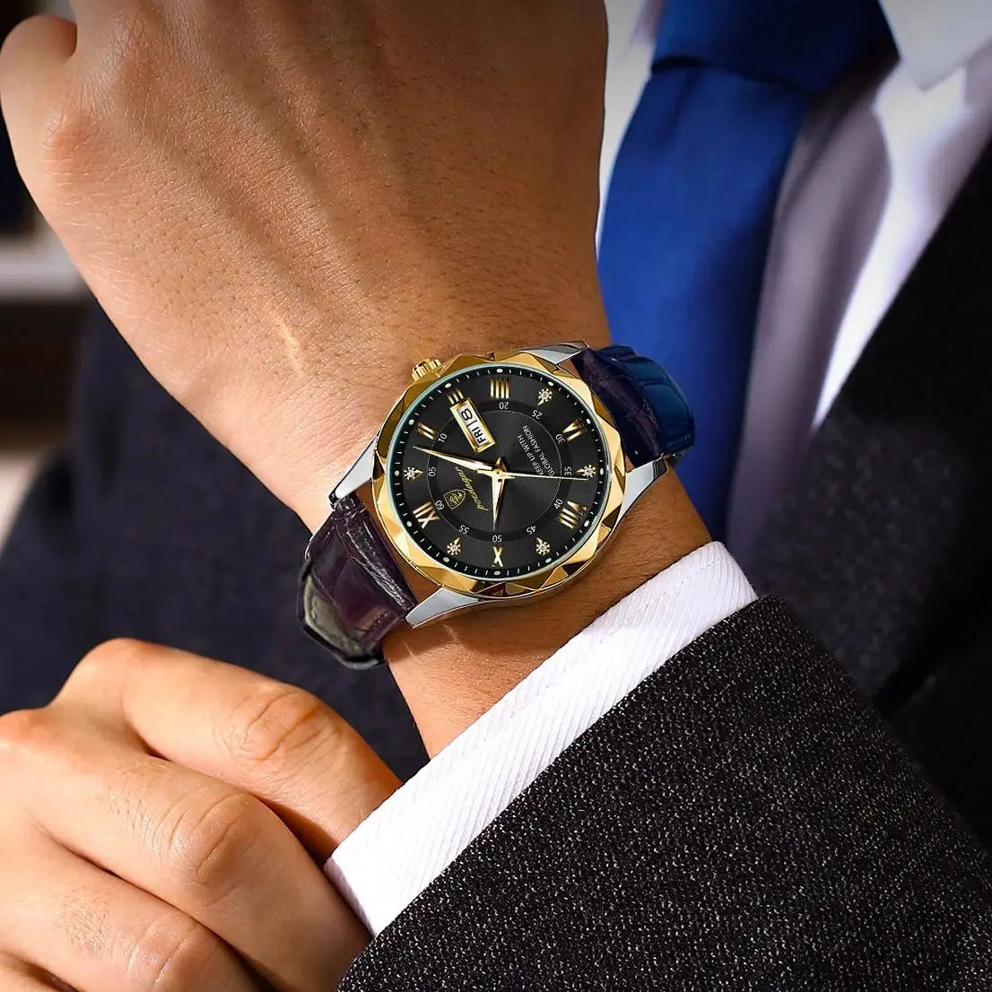 POEDAGAR herrklocka, originalmodell i lyxutförande: vattentät, självlysande, med datum- och veckodagsvisning. Kvartsklocka i klassisk och professionell stil, försedd med läderarmband.