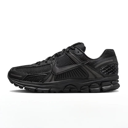 Nike Zoom Vomero 5 Yankees маратонки за бягане, унисекс – лека, отзивчива амортизация за тренировки за мъже и жени FJ4151-003