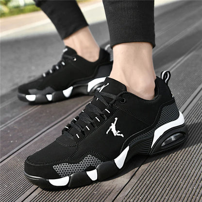 Chaussures de sport pour hommes, confortables, en cuir, pour le sport de plein air, nouvelles chaussures de tennis, classiques, noires, décontractées, légères, pour la marche