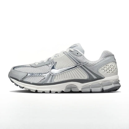 Nike Zoom Vomero 5 sneakers basse casual, comode e traspiranti, per commuting e running, stile unisex FB9149-003