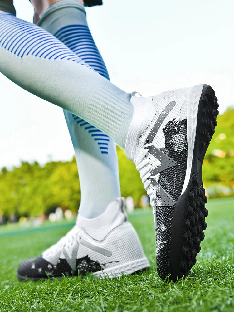 Zapatillas de fútbol para hombre, tacos de alto rendimiento, calzado profesional de fútbol sala, botas rápidas para campo de fútbol, zapatillas originales de entrenamiento para niño