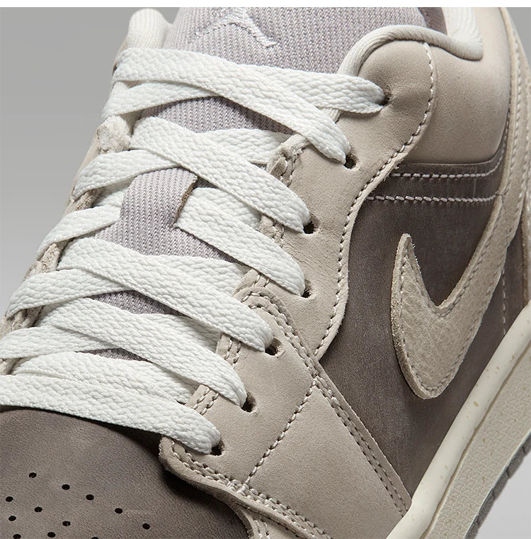 Scarpe da basket originali Nike JORDAN da uomo, basse, con lacci, resistenti all’usura e ammortizzanti, IB7011-001