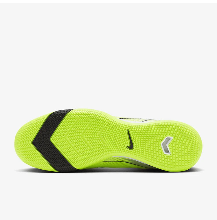 Scarpe da calcio da allenamento per uomo Nike originali, collezione autunnale, per campi al coperto, modello FQ8434-700