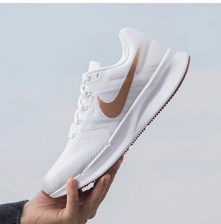 Nike originali W Nike Run Swift 3 Scarpe da running traspiranti da donna DR2698-105