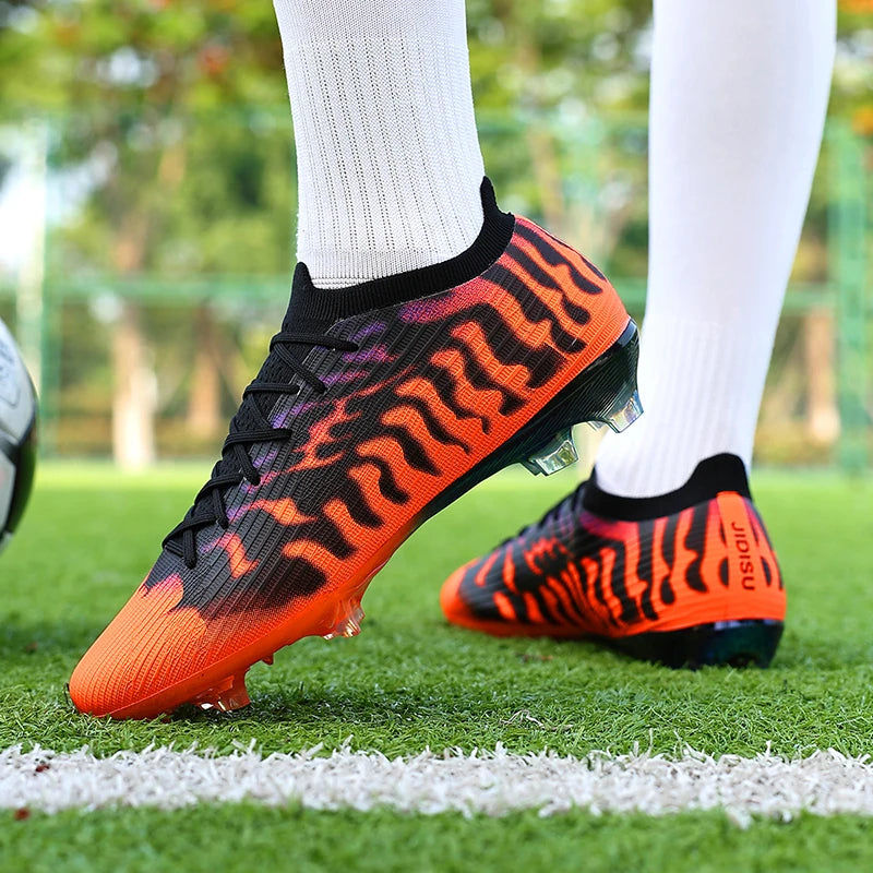 Nouvelles chaussures de football pour hommes, légères, de haute qualité, pour terrain gazonné, best-seller, crampons antidérapants mi-montants pour l'entraînement en extérieur