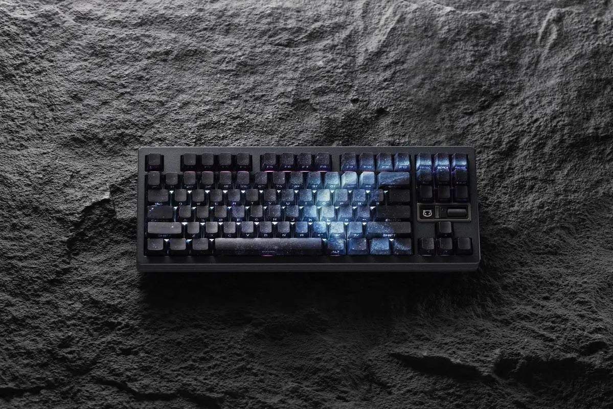 Keycap PBT trasparenti Cherry con incisione laterale e sfumatura Purple Galaxy, 135 tasti, compatibili con tastiere meccaniche 60/64/84/98/108