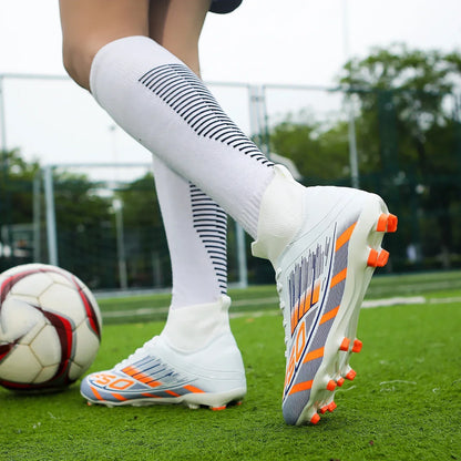 Nouvelles chaussures de football professionnelles pour hommes, chaussures de sport à cheville haute, chaussures de football TF/FG pour garçons, unisexes, antidérapantes, confortables