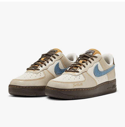 Nike Air Force 1 damskor med tjock sula, slitstarka klassiska sneakers HQ3458-142