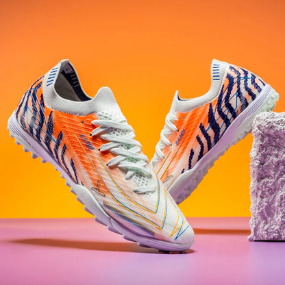 Chaussures de football unisexe TF Turf, semelle en caoutchouc résistante à l'usure, tige en PU confortable, chaussures légères pour les matchs sur gazon en extérieur.