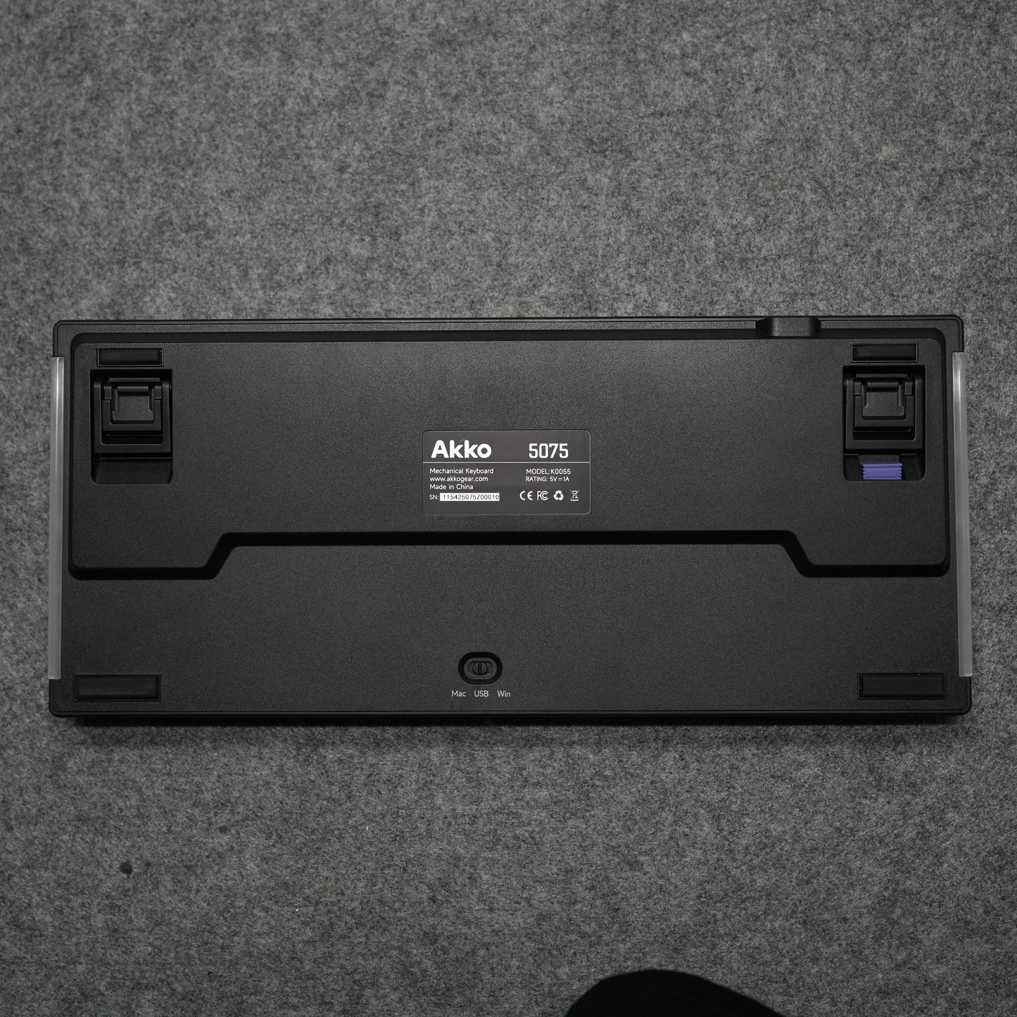 Teclado Akko 5075 V3 75% ANSI-US con rueda de volumen, hot-swappable, RGB, USB Type-C/2.4g y BT5.0, trimodo, teclado mecánico gaming personalizado
