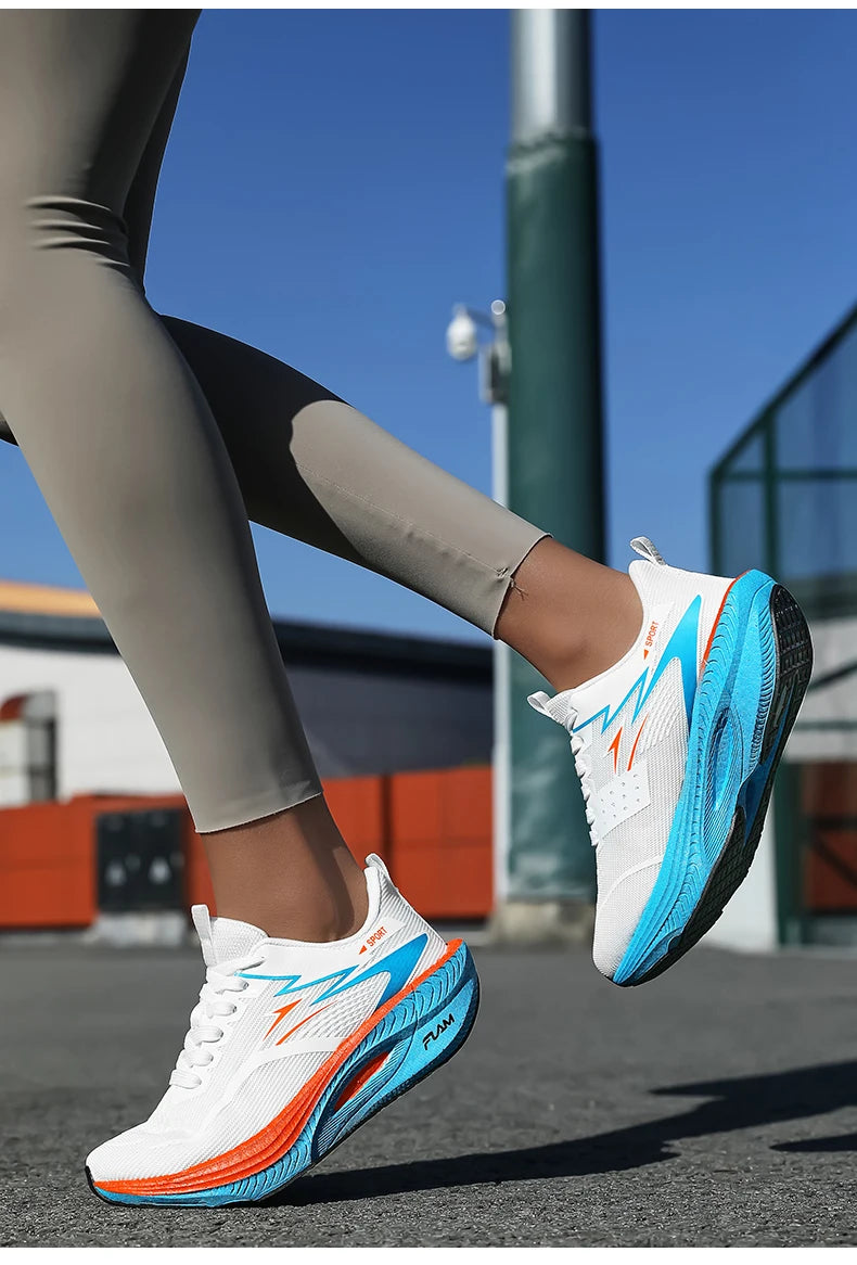 Zapatillas de running nuevas con placa de carbono para maratón, deportivas para hombre, transpirables y ligeras, zapatillas deportivas cómodas antideslizantes para mujer, estilo casual