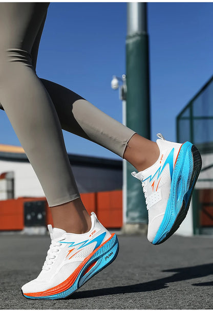 Zapatillas de running nuevas con placa de carbono para maratón, deportivas para hombre, transpirables y ligeras, zapatillas deportivas cómodas antideslizantes para mujer, estilo casual