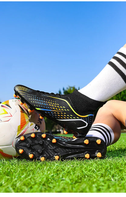 New Men Soccer Shoes Hot Sale High-quality Futsal Football Boots Unisex Cleats Ultralight Women Professional TF/FG Sneakers