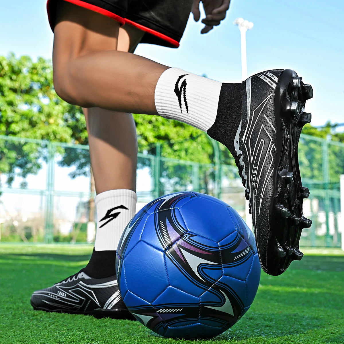 Chaussures de football AG/FG pour enfants et jeunes, chaussures d'entraînement, tige en tissu PU, semelle en TPU, antidérapantes, résistantes à l'usure, pour terrain de sport en herbe naturelle