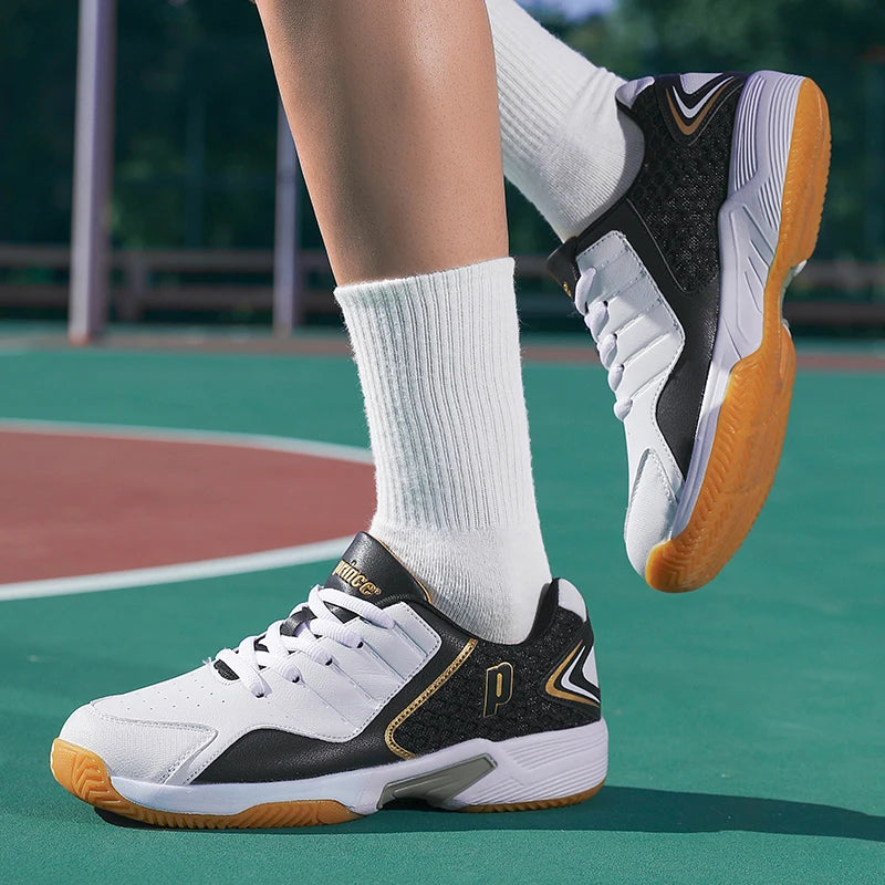 Zapatillas profesionales de cuero para hombre y mujer, calzado de bádminton para parejas, antideslizantes, ligeras, para entrenamiento, tenis y voleibol