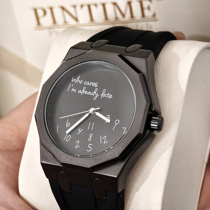 Relógio de luxo para homem com caixa octogonal e bracelete em silicone, à prova de água, dotado de um mostrador com o slogan humorístico «Who Cares I'm Already Late» (E daí, já estou atrasado).