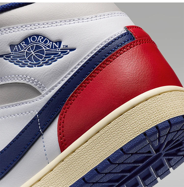Nike Authentic JORDAN Men's Leather Sports Wear-Resistant Classic Basketball Shoes DQ8426-102