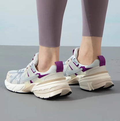 Scarpe da running Nike per uomo e donna con nuova suola ammortizzante in schiuma ad alta densità e resistente all’usura, Classic V2K Run Prm leggere e confortevoli per sport all’aperto, stile rétro di tendenza, alla moda e versatili