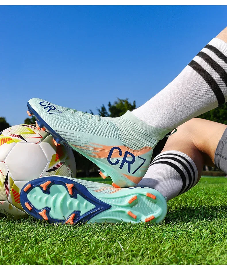 Nouvelles chaussures de football pour hommes, chaussures de soccer de haute qualité, crampons, chaussures de futsal professionnelles pour femmes, vente chaude, baskets unisexes ultra-légères TF/FG