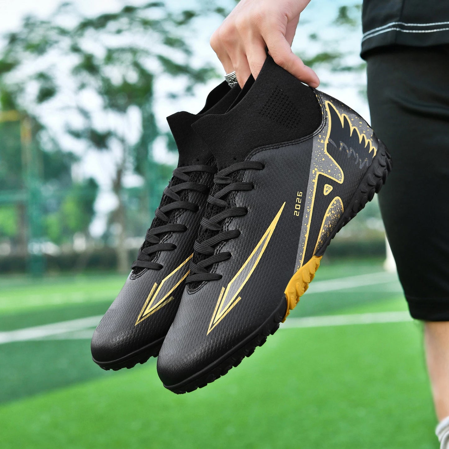 Professional Football Boots Man Soccer Shoes Adult's Society Football Cleat Ultralight Training Soccer Outdoor Sports Sneakers