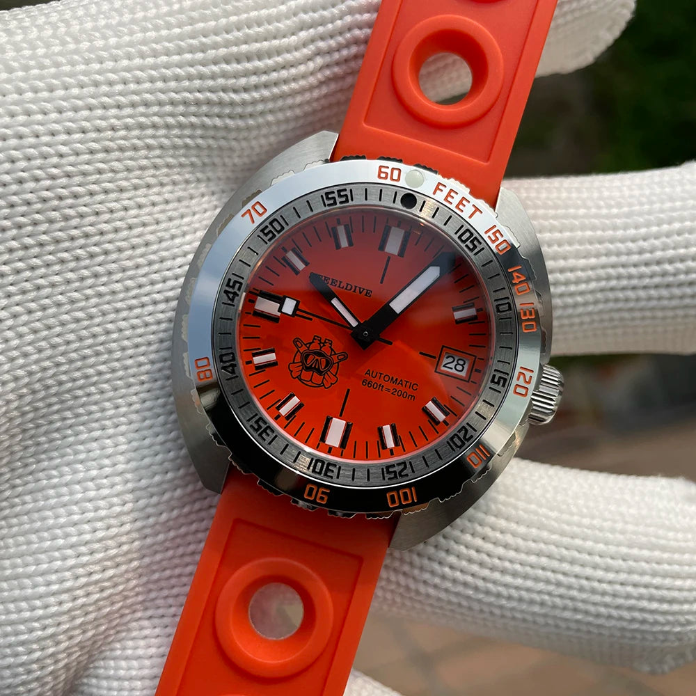 SD1967 Milled Clasp Bracelet Steel Bezel 43mm Steeldive Sapphire Glass 20ATM Water Resistant NH35 Automatic Man Dive Watch