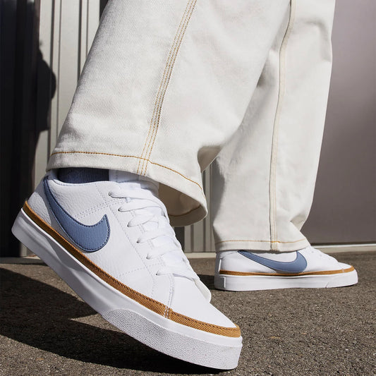Aito Nike Spring New -naisten matalavartiset vapaa-ajan lenkkarit DH3161-108