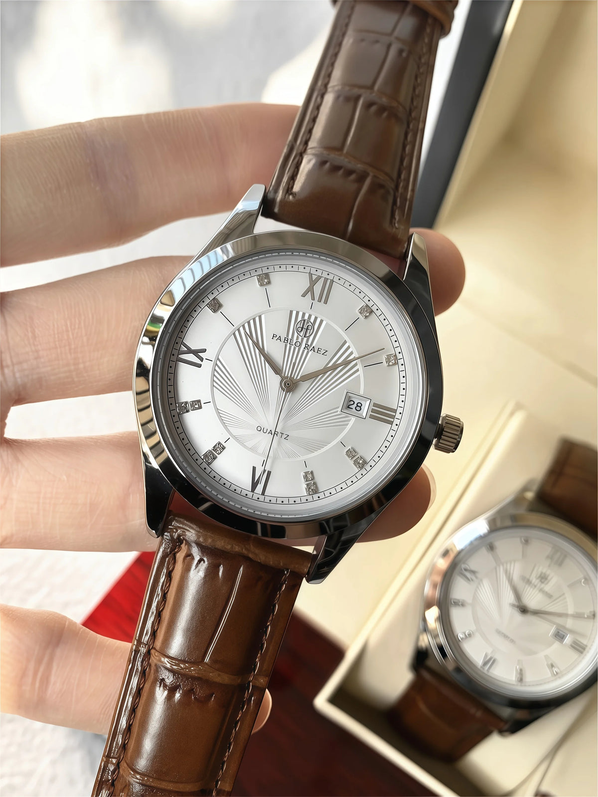 PABLO RAEZ Photos réelles Montre-bracelet de luxe pour homme Étanche Diamants Date Cuir Quartz Mode