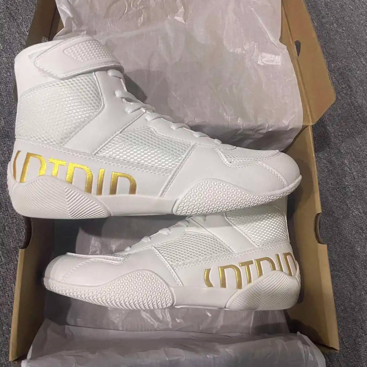 Nuove scarpe da wrestling da uomo, taglia grande, in mesh traspirante, scarpe da boxe antiscivolo, resistenti all’usura, sneaker casual alla moda per sport ad alta intensità